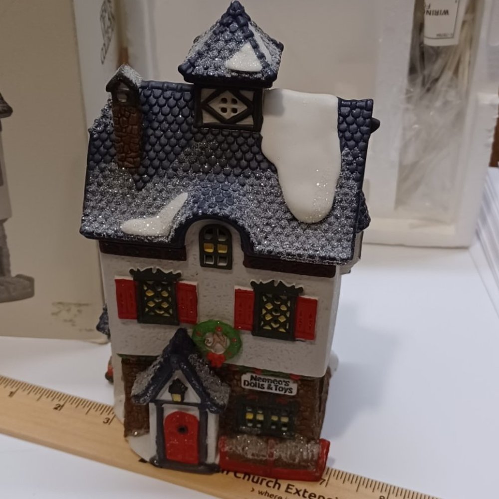 FINAL MARKDOWN  Heritage Village  North Pole Series Neenee’s Dolls 1991